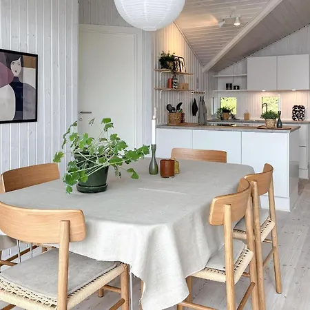 펜션 Beautiful In Bjert With Sauna Binderup Strand